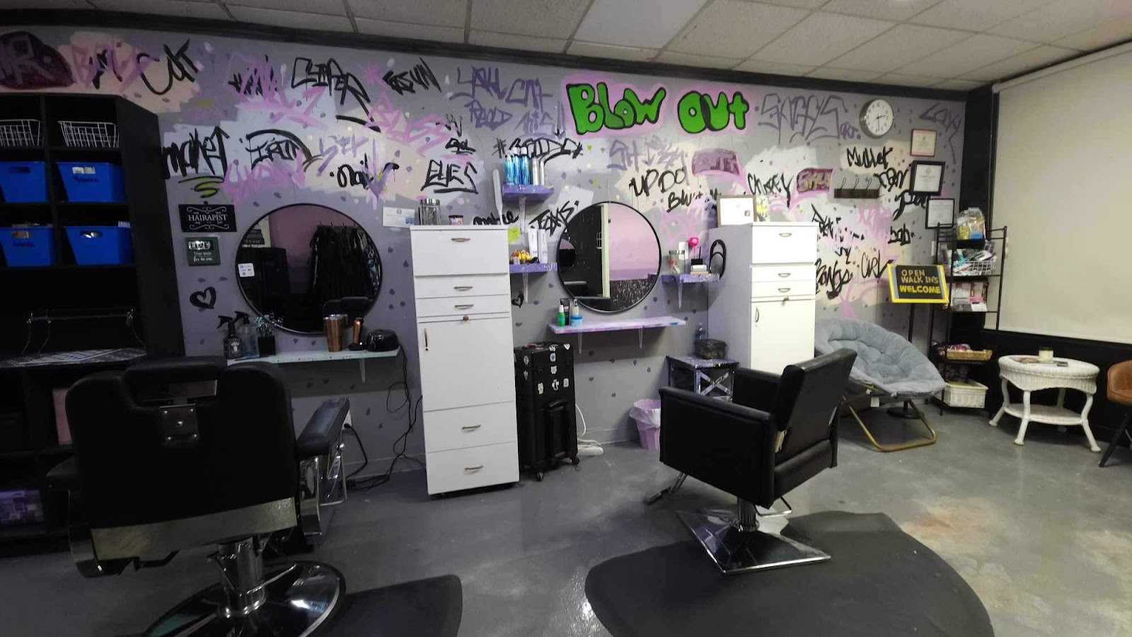Altered Aura Salon logo